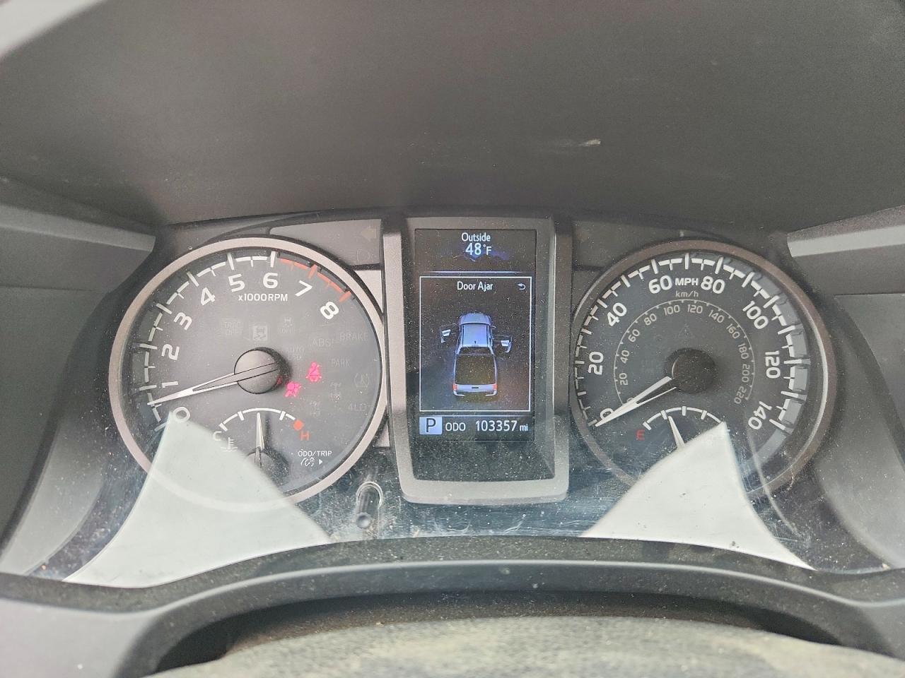 2017 TOYOTA TACOMA TRD OFF-ROAD photo 17
