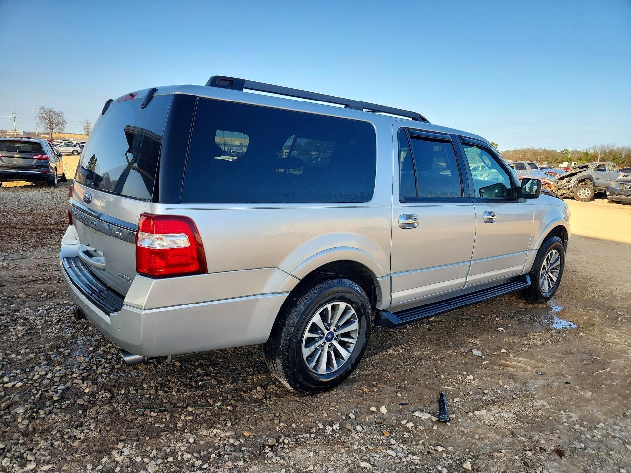2017 FORD EXPEDITION EL XLT photo 5