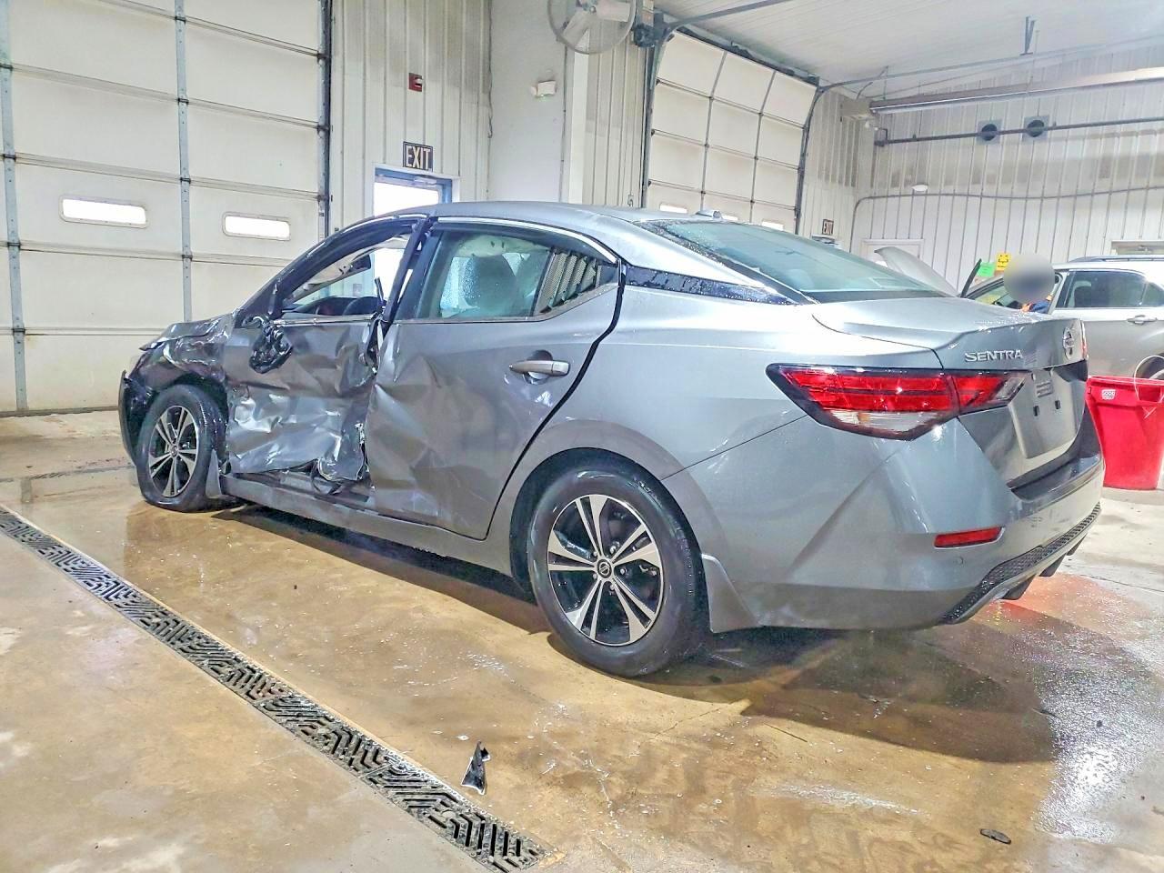 2022 NISSAN SENTRA SV photo 2