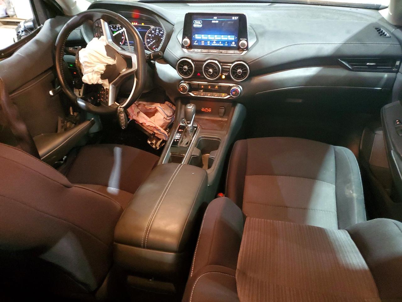 2022 NISSAN SENTRA SV photo 8