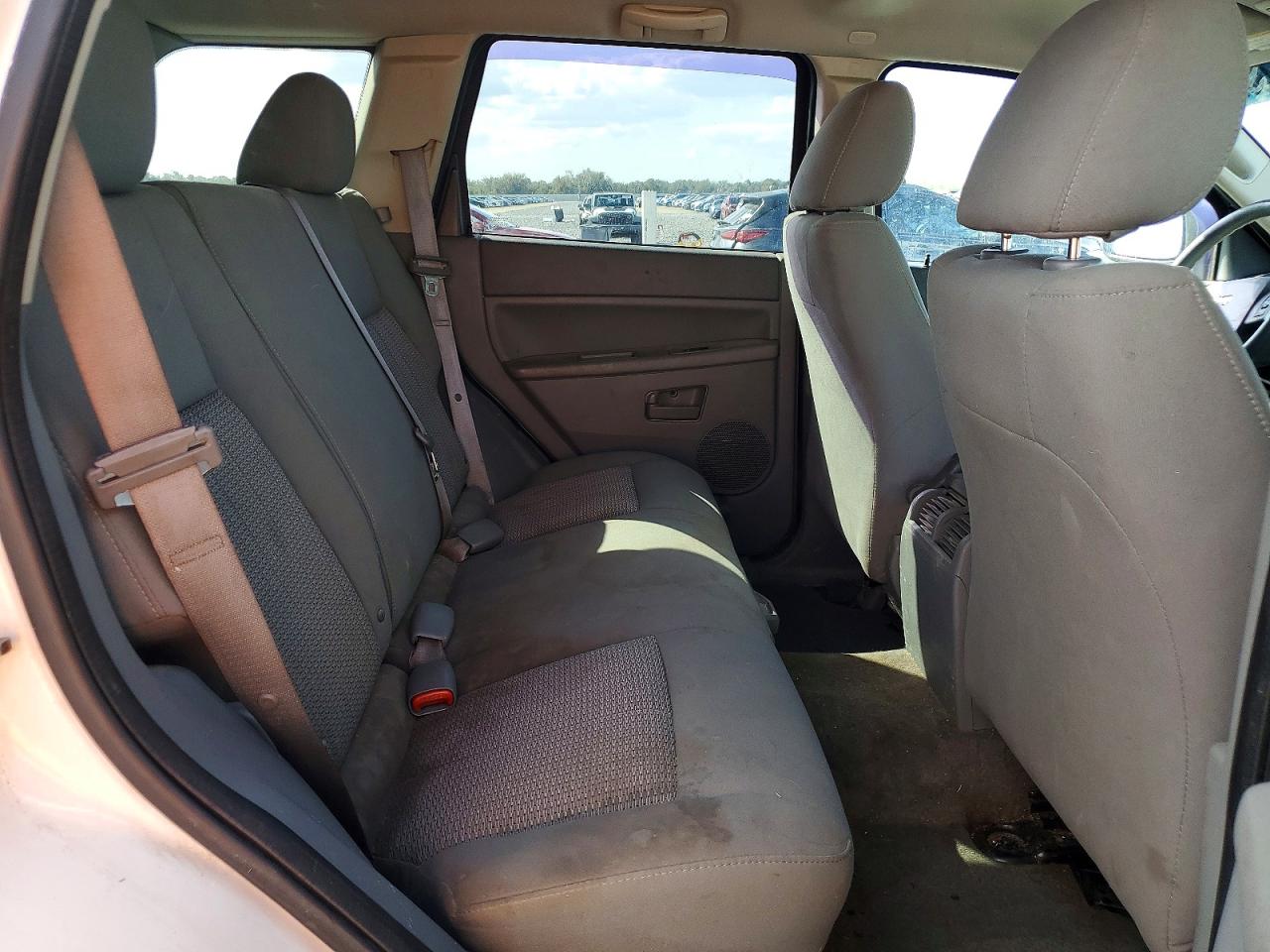 2007 JEEP GRAND CHEROKEE LAREDO photo 19