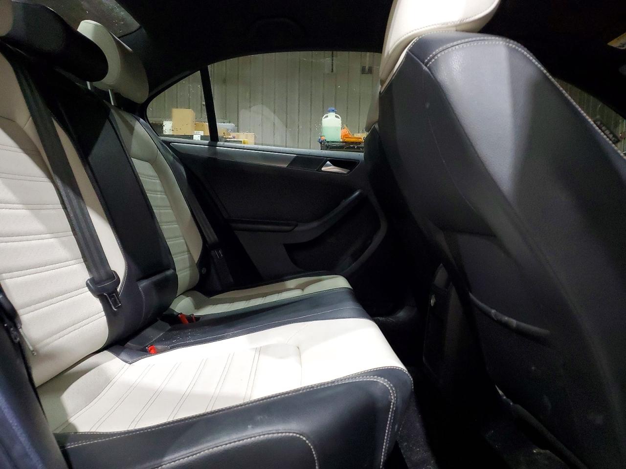 2016 VOLKSWAGEN JETTA SPORT photo 19