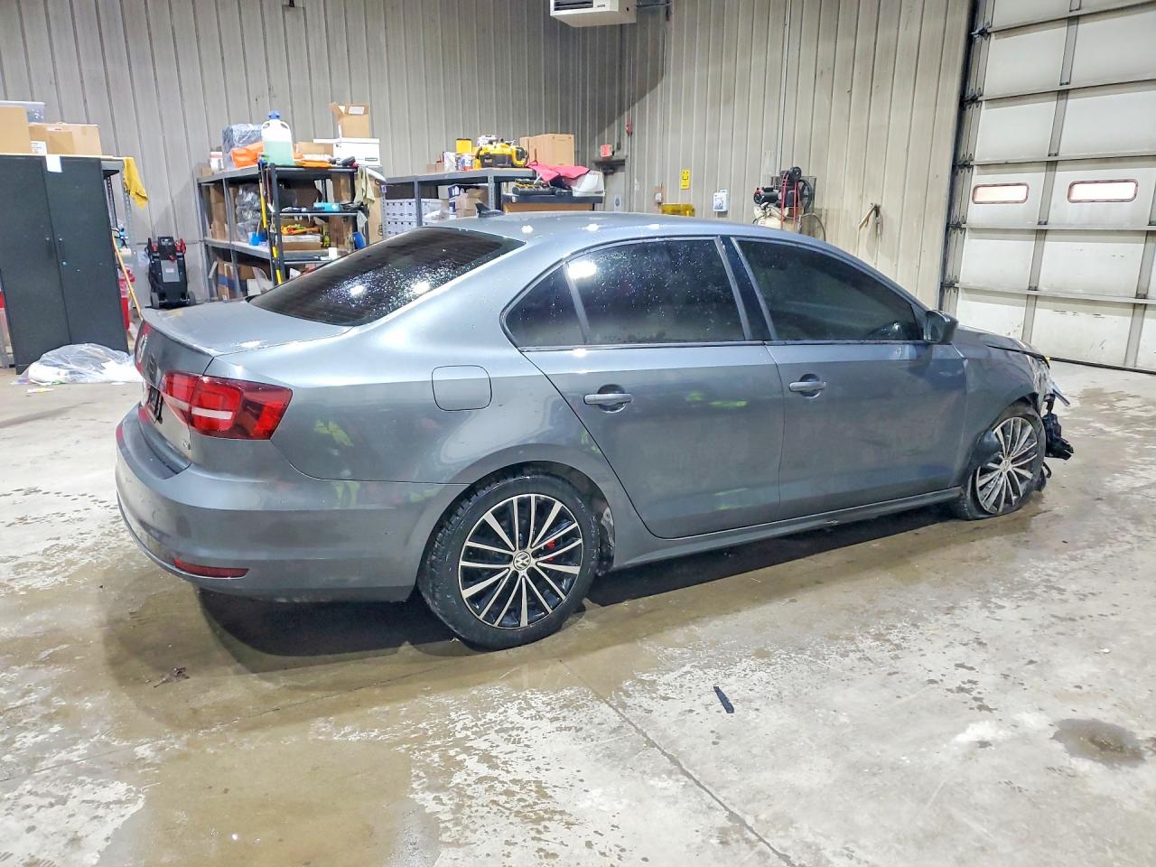 2016 VOLKSWAGEN JETTA SPORT photo 5
