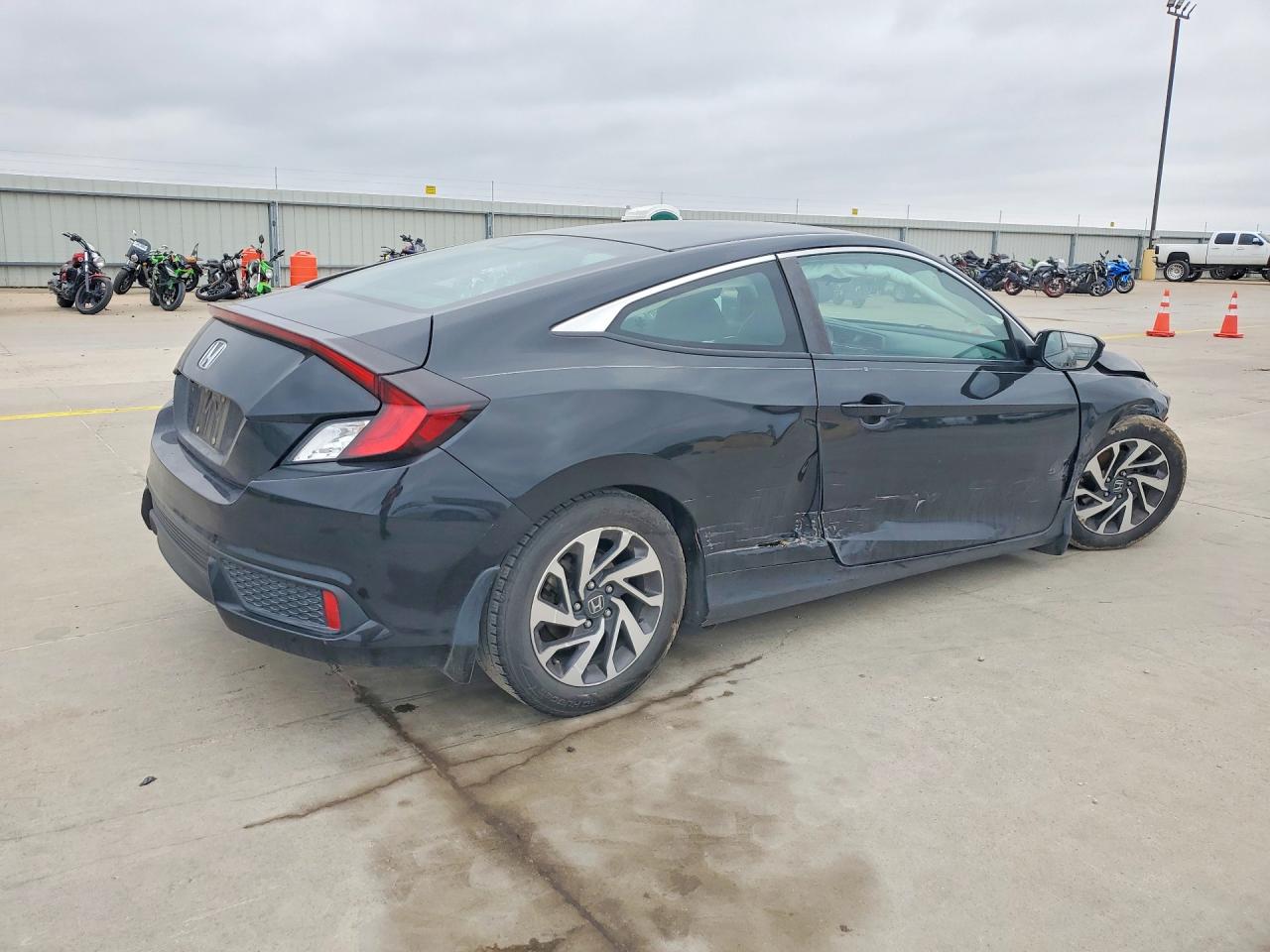 2020 HONDA CIVIC LX photo 5