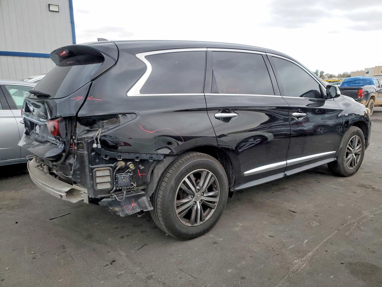 2020 INFINITI QX60 photo 5