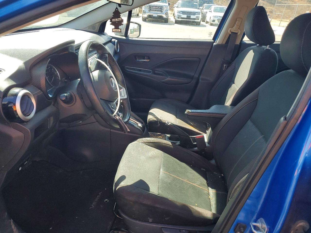 2021 NISSAN VERSA SR photo 7