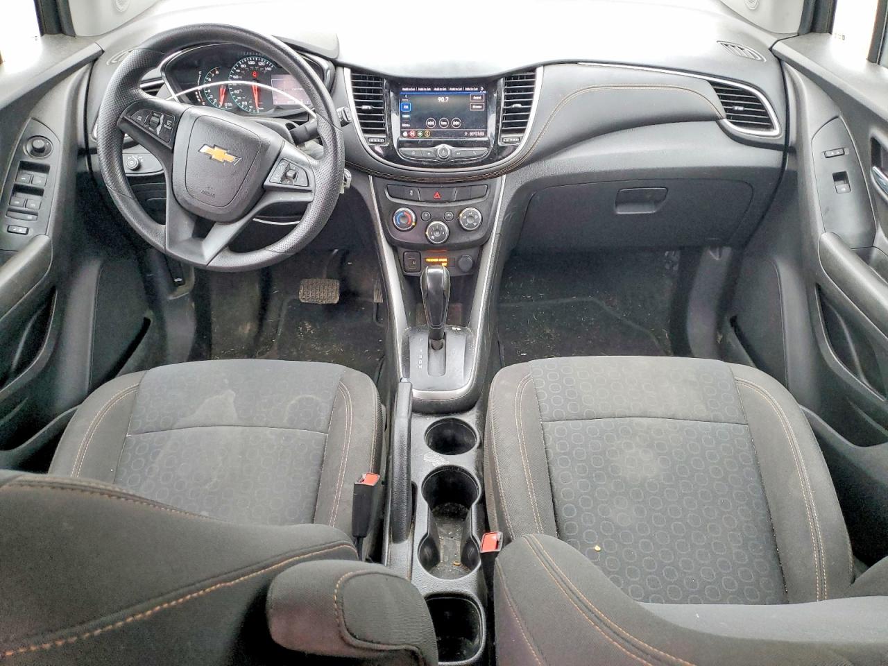 2021 CHEVROLET TRAX LS photo 8