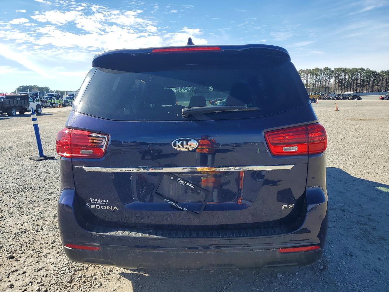 2019 KIA SEDONA photo 16