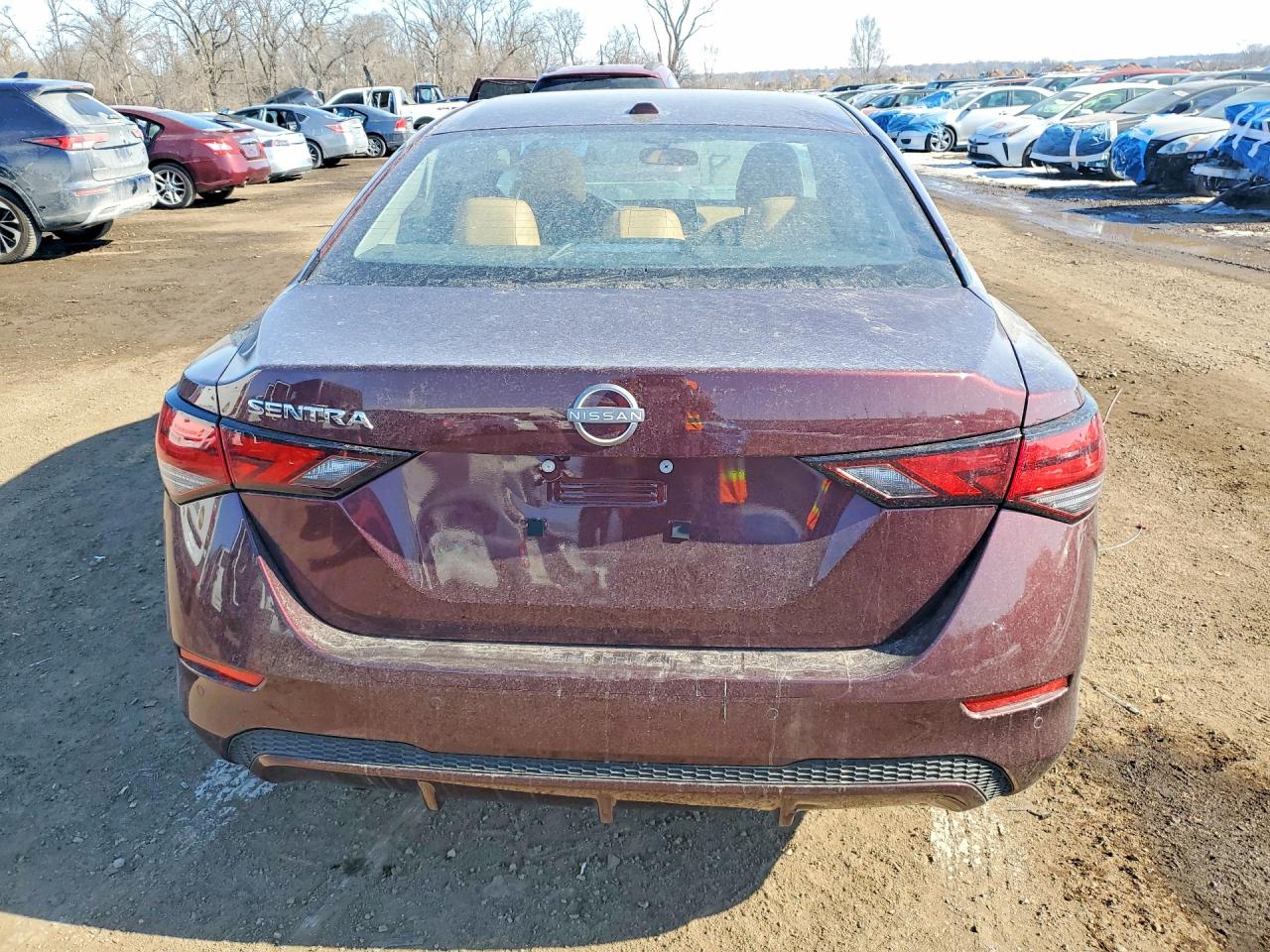 2025 NISSAN SENTRA photo 11