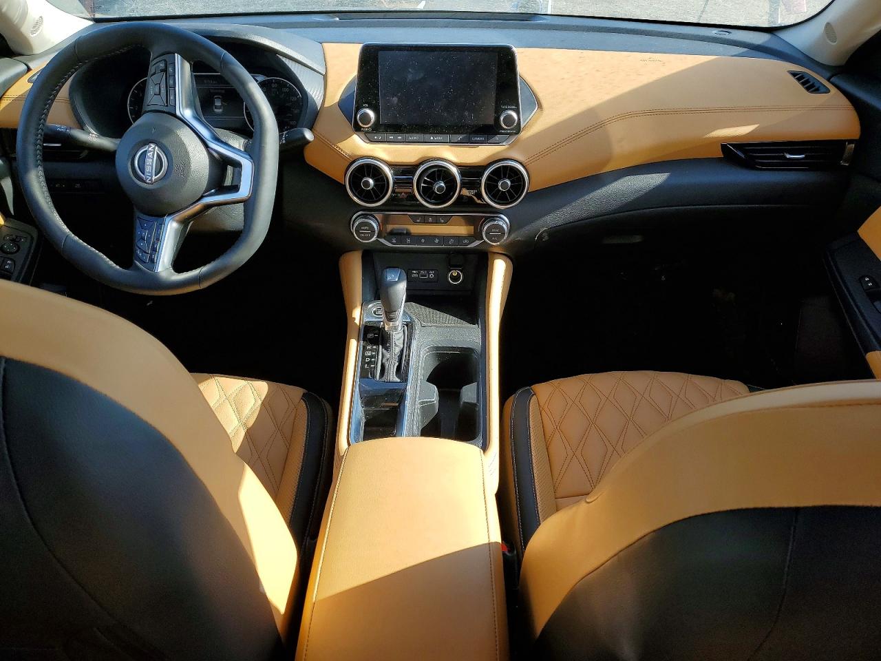 2025 NISSAN SENTRA photo 15