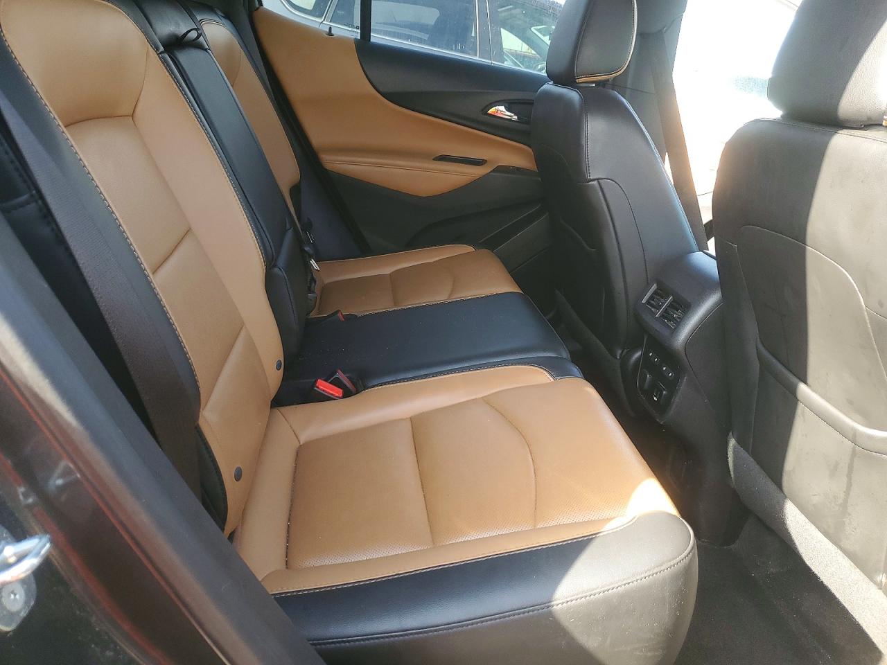 2018 CHEVROLET EQUINOX PREMIER photo 11