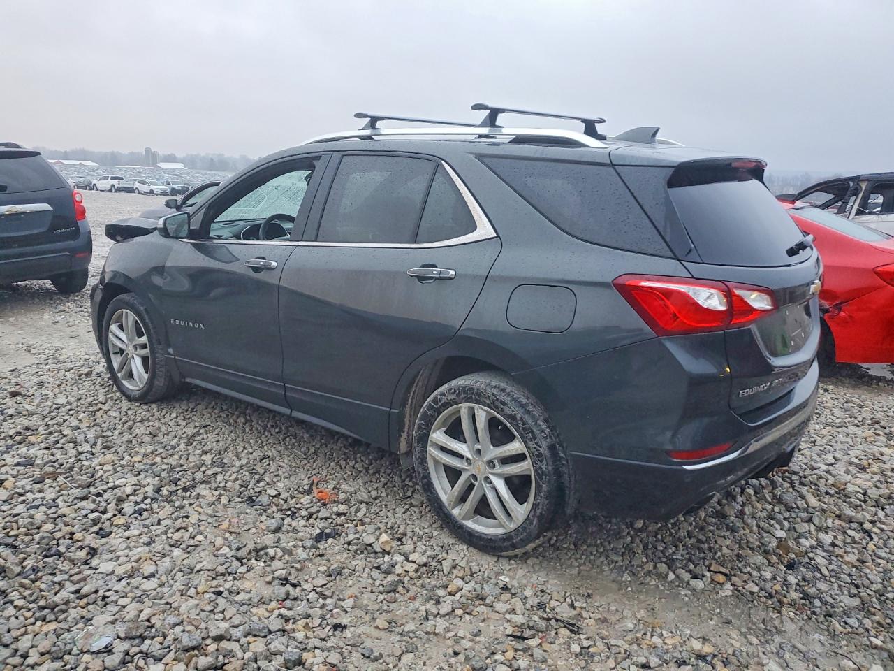 2018 CHEVROLET EQUINOX PREMIER photo 2