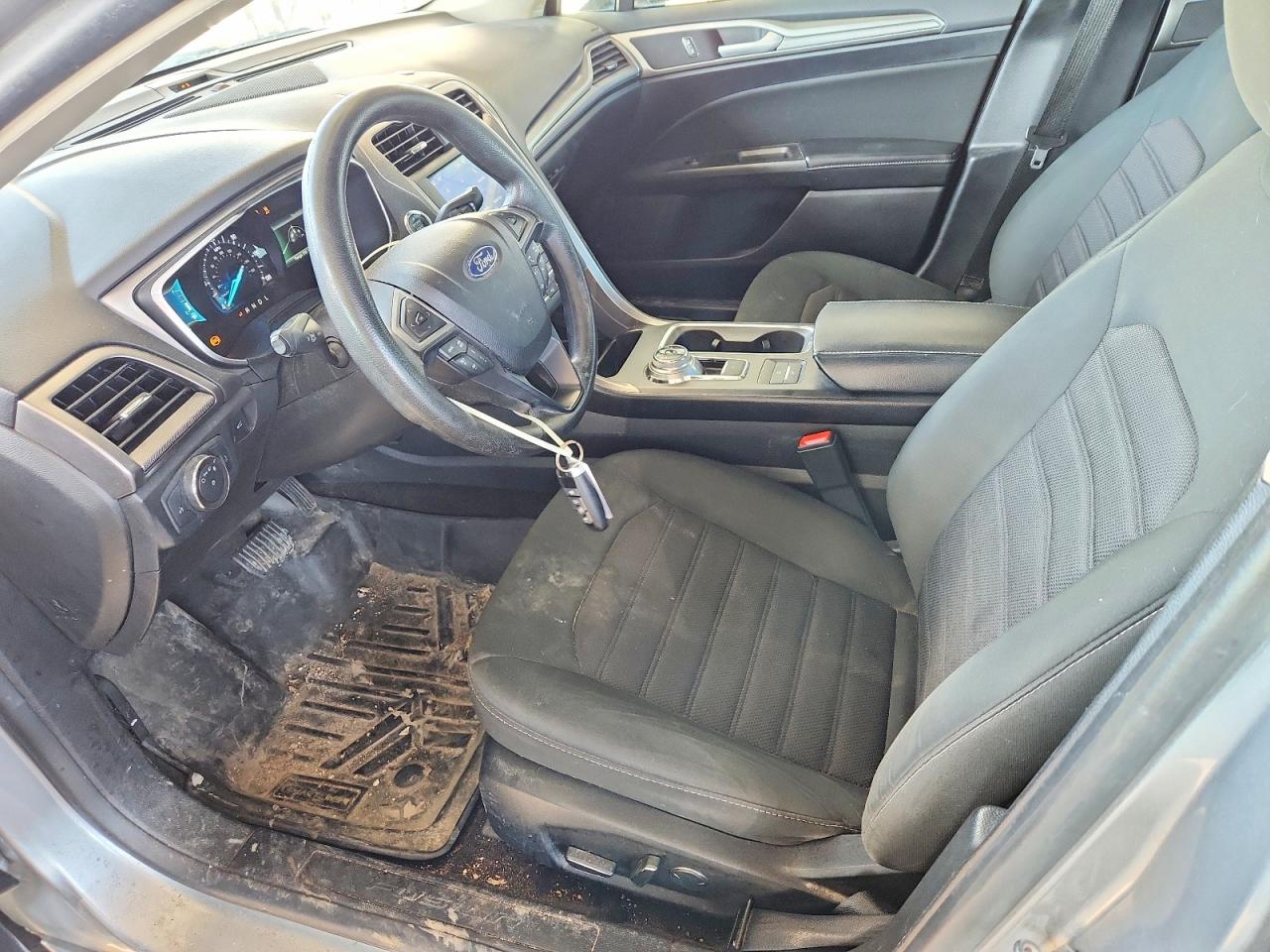 2020 FORD FUSION SE photo 13
