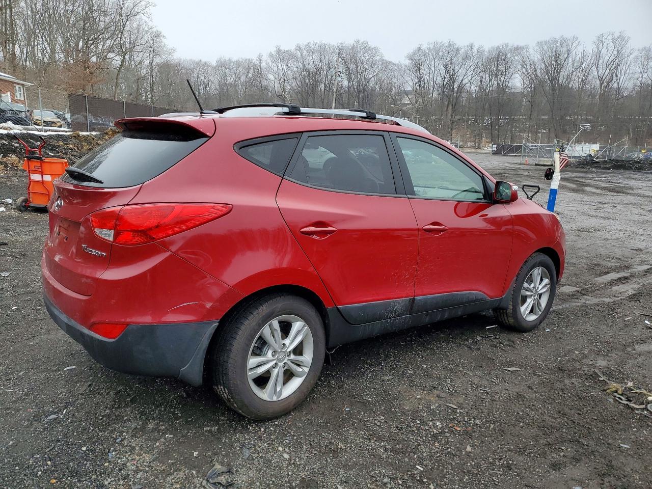2013 HYUNDAI TUCSON GLS photo 3