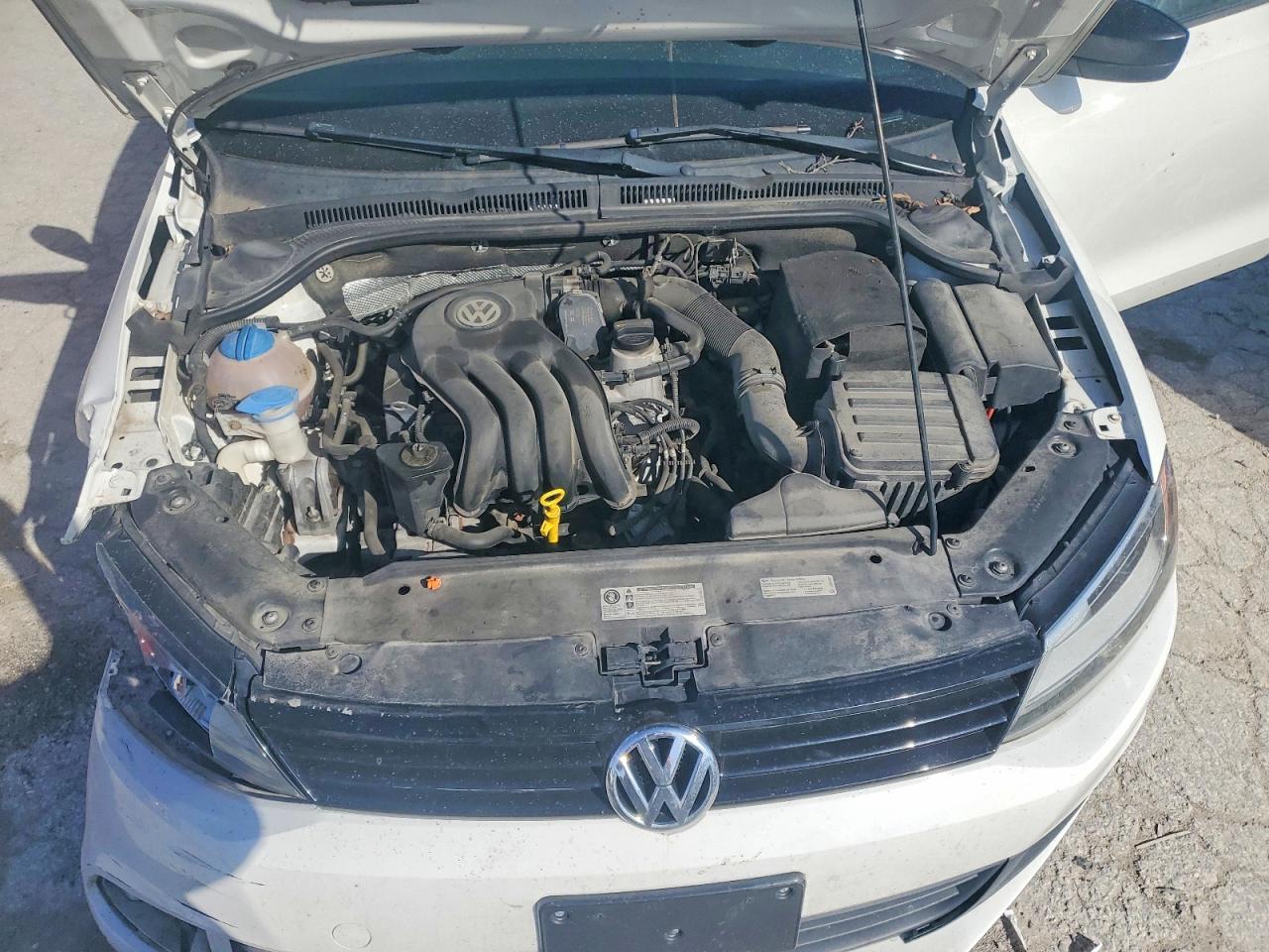 2013 VOLKSWAGEN JETTA BASE photo 11