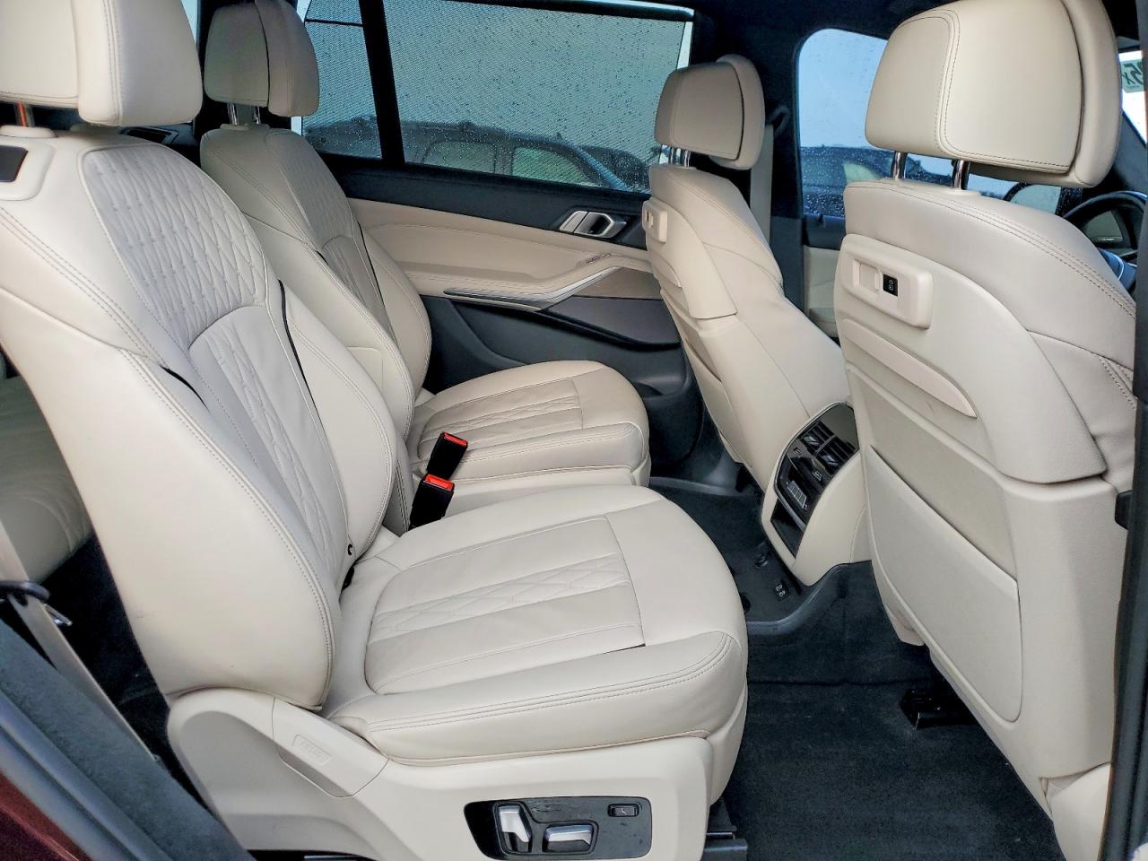 2022 BMW X7 M50I photo 21