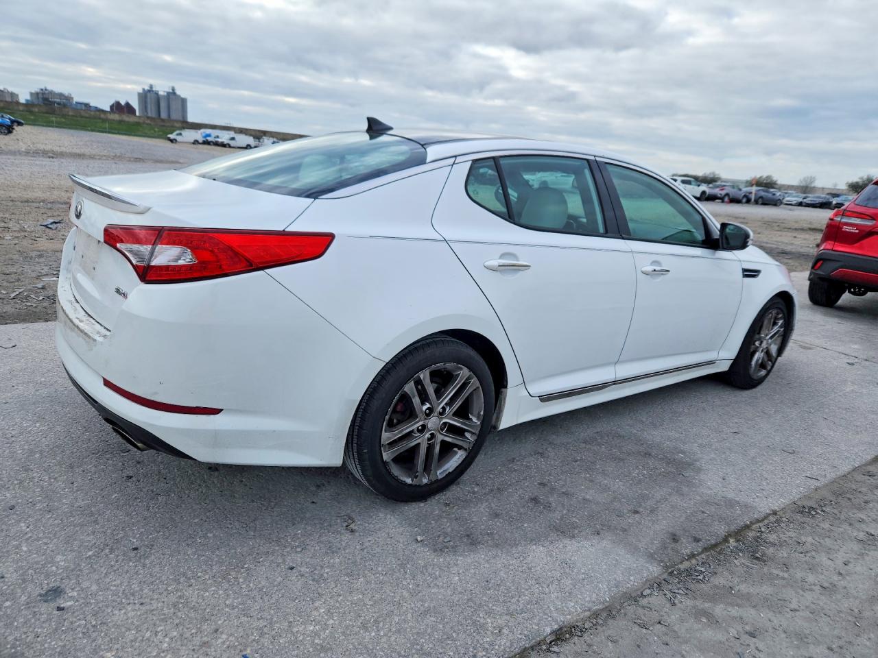 2013 KIA OPTIMA SX photo 3