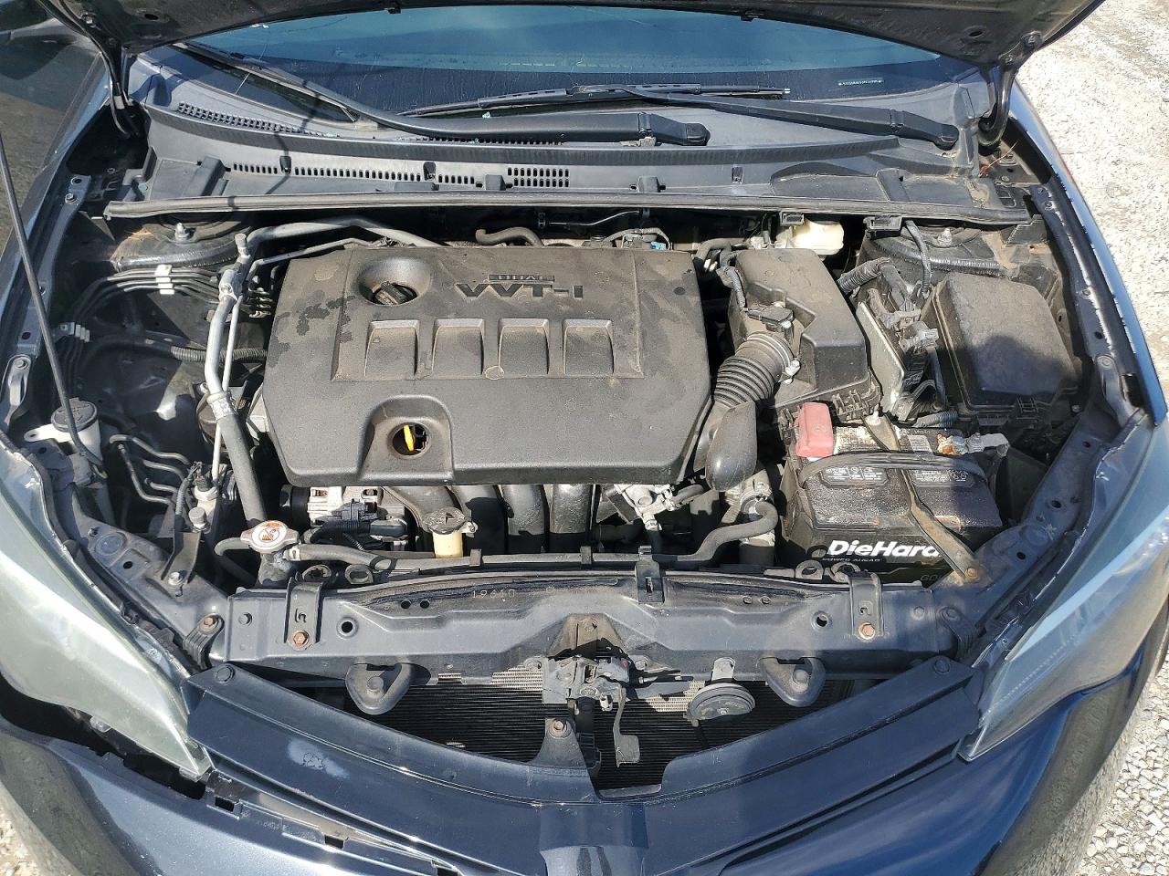 2018 TOYOTA COROLLA L photo 11