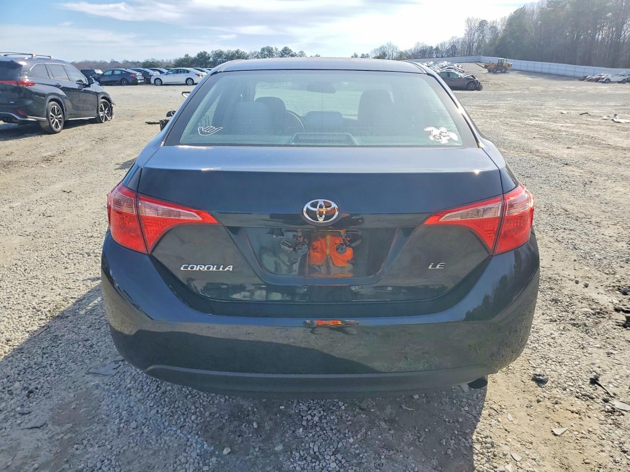 2018 TOYOTA COROLLA L photo 6