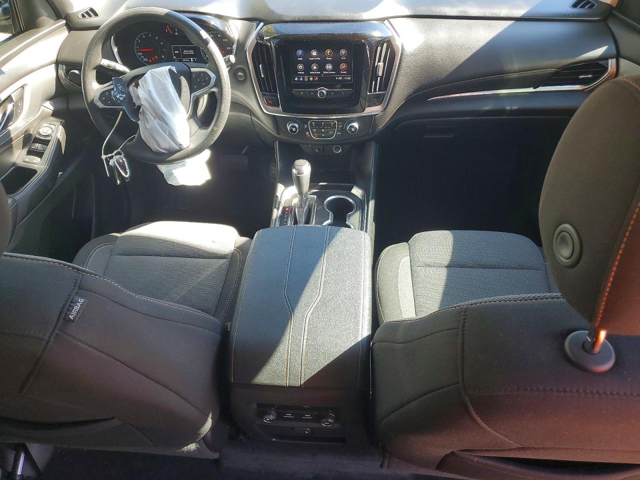2020 CHEVROLET TRAVERSE LS photo 8