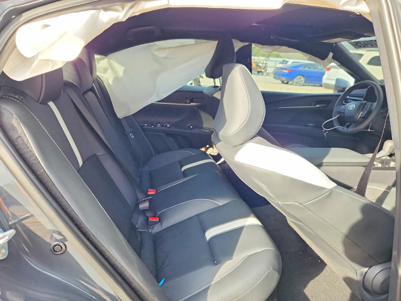 2026 TOYOTA CAMRY XSE photo 19