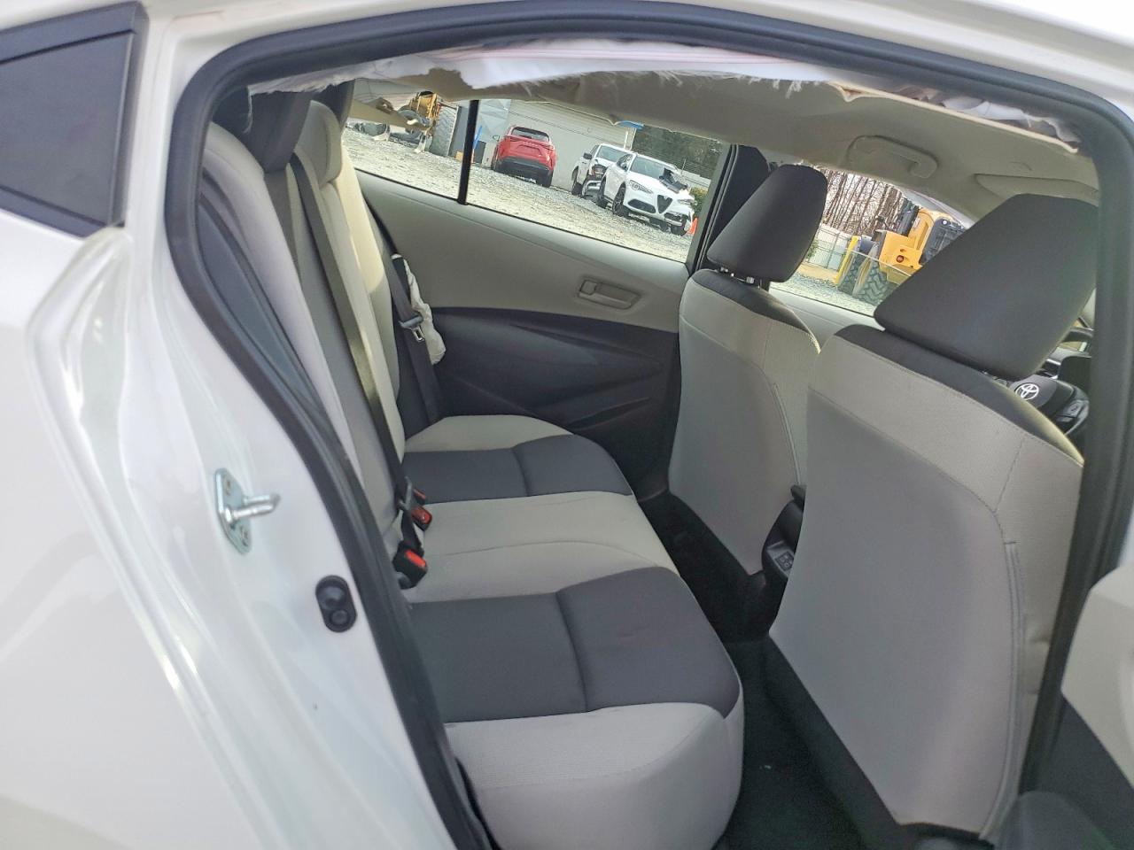 2023 TOYOTA COROLLA LE photo 10