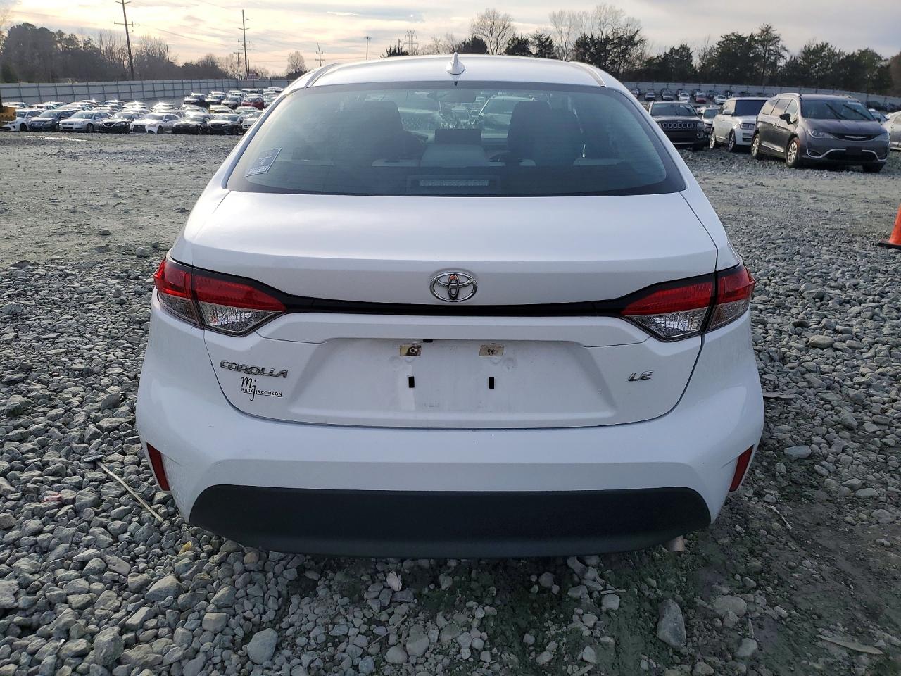 2023 TOYOTA COROLLA LE photo 6