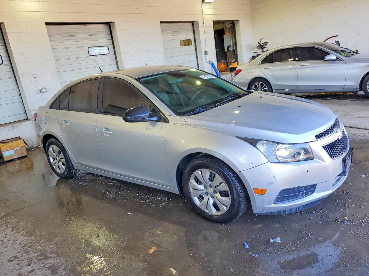 2013 CHEVROLET CRUZE LS photo 4