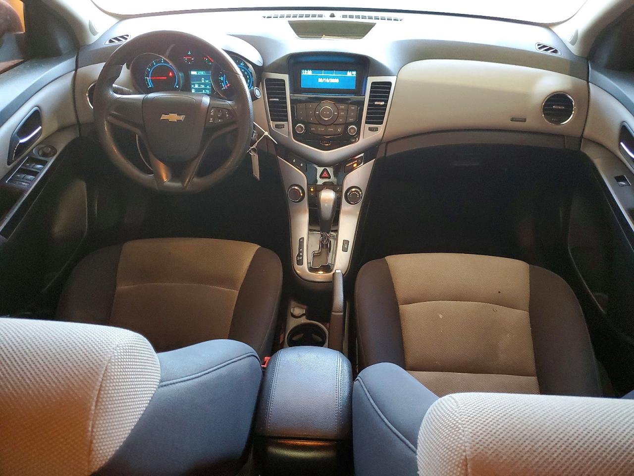 2013 CHEVROLET CRUZE LS photo 8
