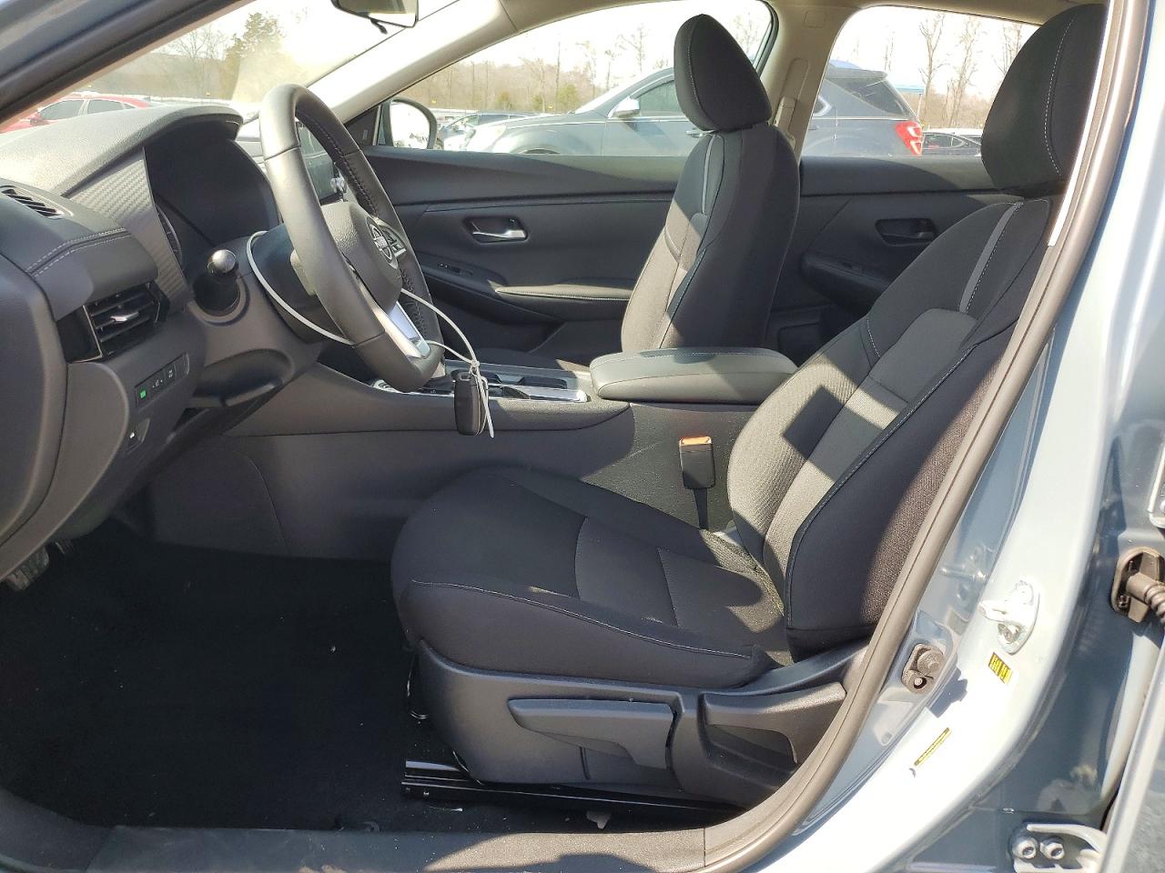 2025 NISSAN SENTRA SV photo 13