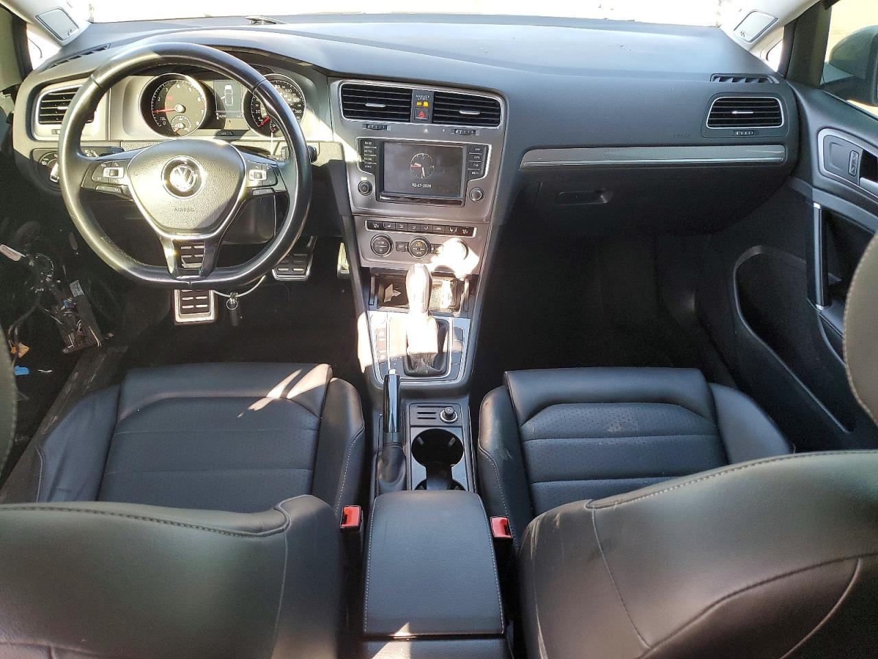 2017 VOLKSWAGEN GOLF ALLTRACK S photo 15