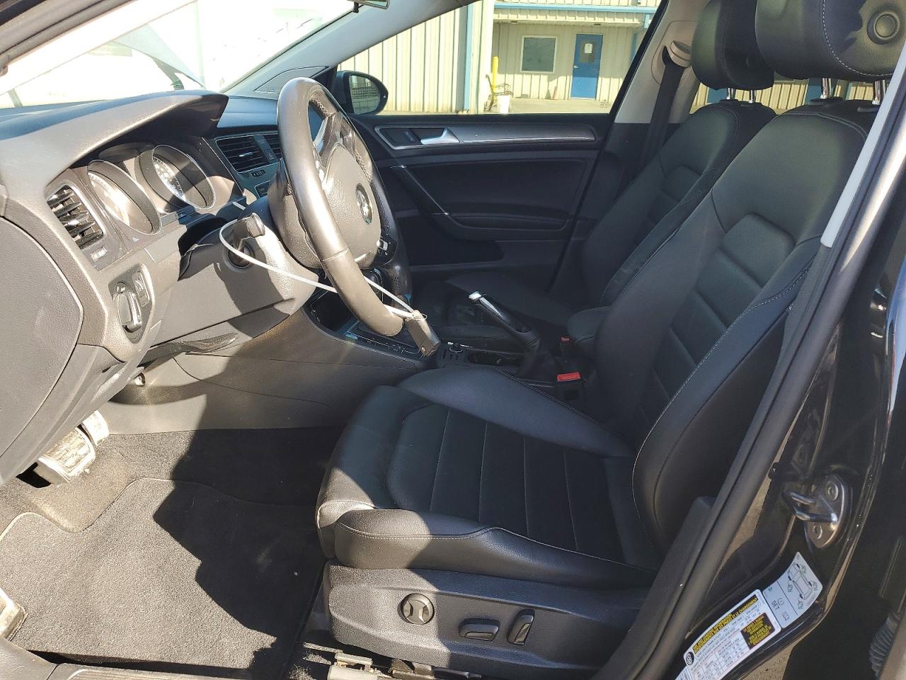 2017 VOLKSWAGEN GOLF ALLTRACK S photo 13