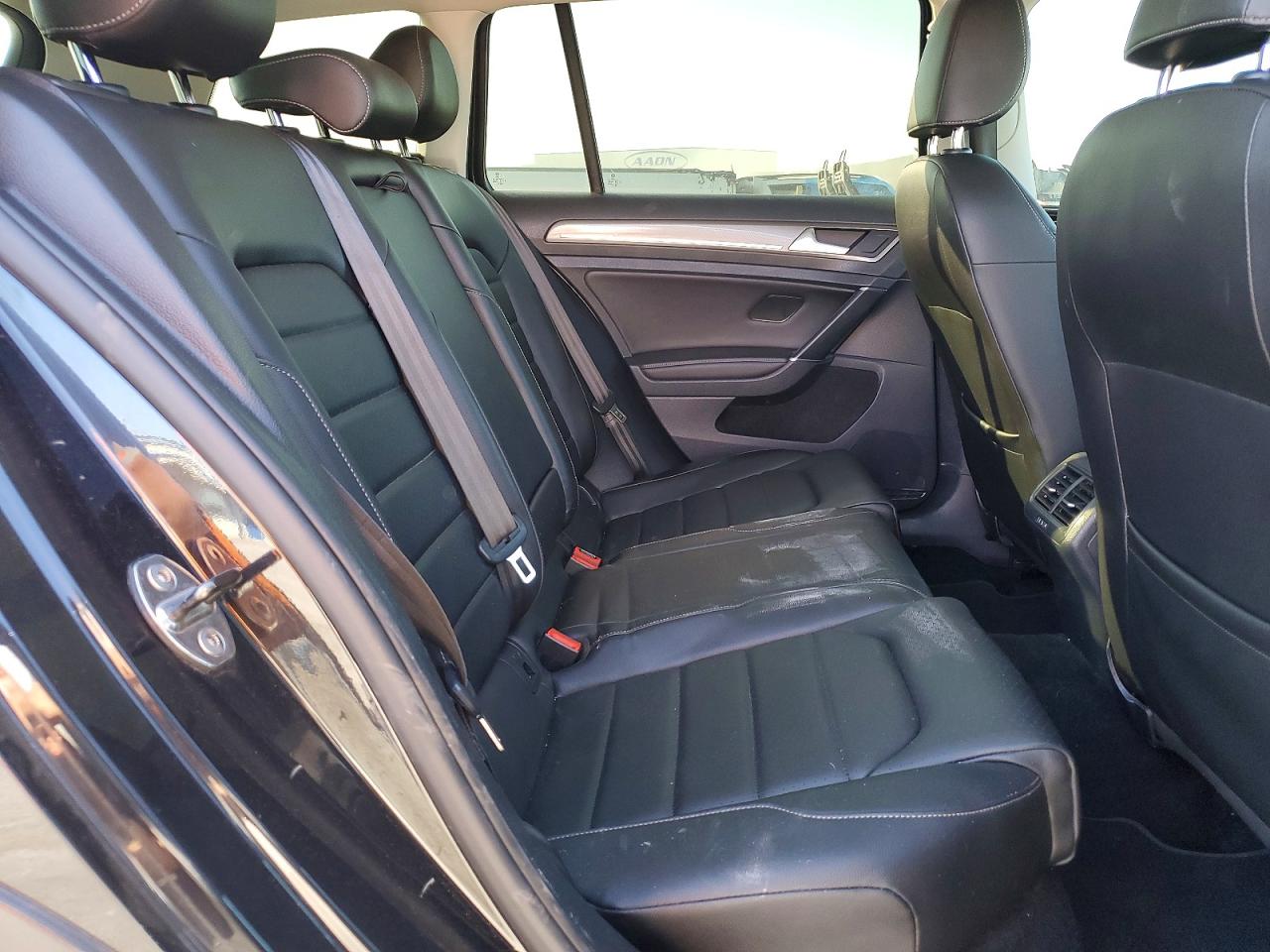 2017 VOLKSWAGEN GOLF ALLTRACK S photo 19