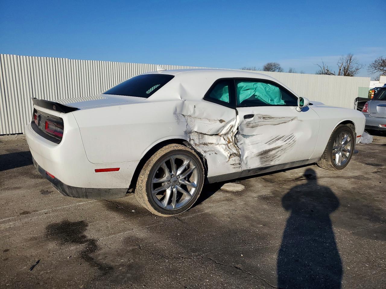 2023 DODGE CHALLENGER GT photo 3