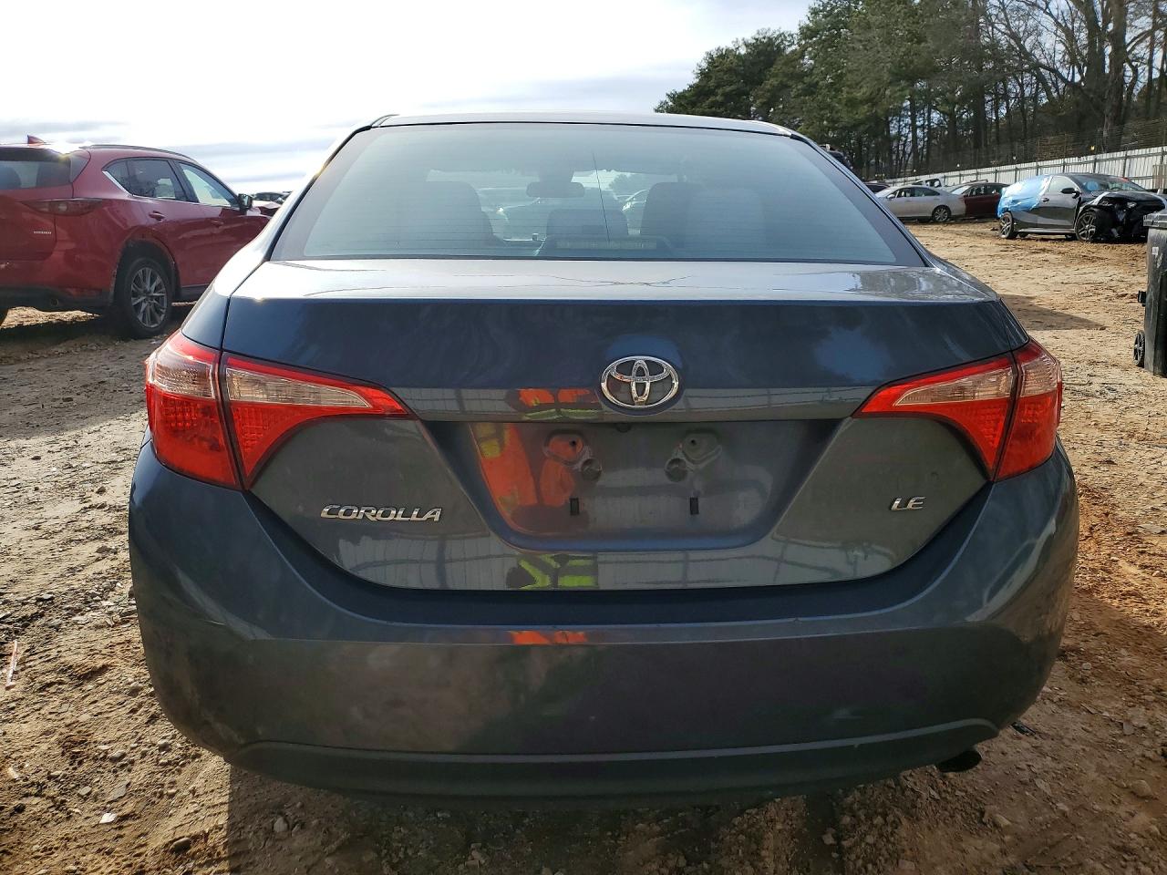 2017 TOYOTA COROLLA photo 11