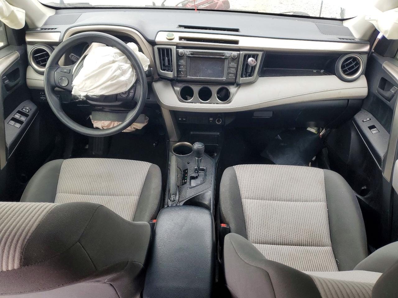2015 TOYOTA RAV4 LE photo 15