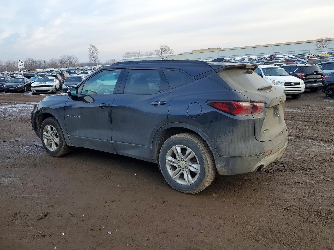 2020 CHEVROLET BLAZER 1LT photo 2
