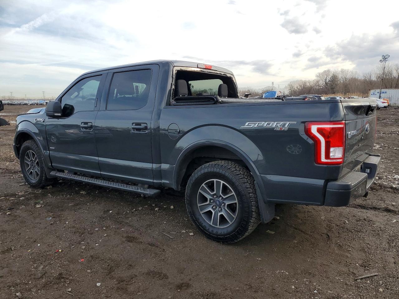 2016 FORD F150 SUPERCREW photo 2