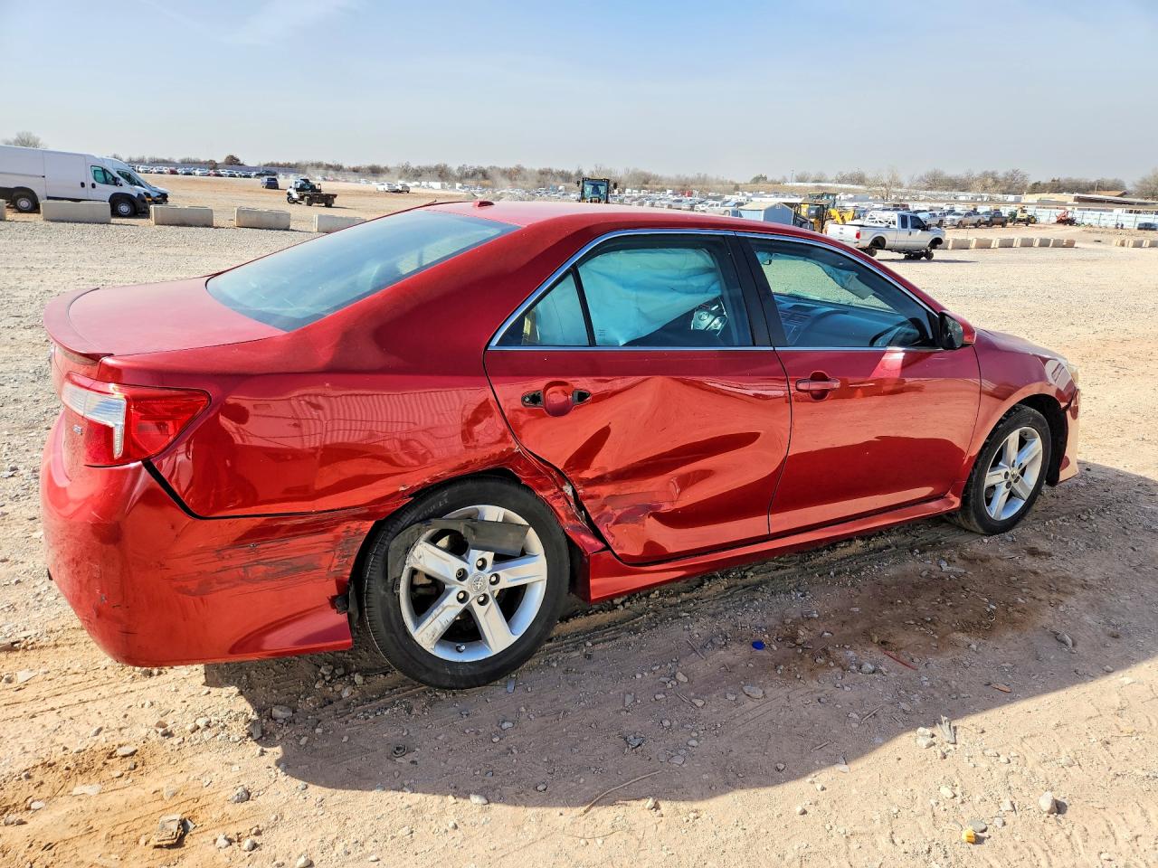 2012 TOYOTA CAMRY BASE photo 3