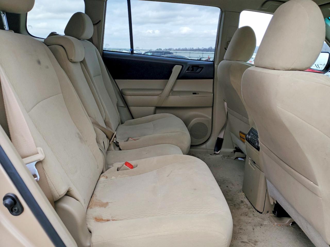 2010 TOYOTA HIGHLANDER photo 11