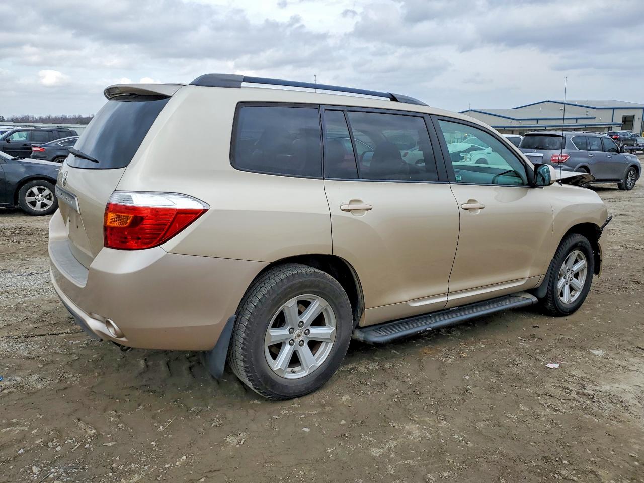 2010 TOYOTA HIGHLANDER photo 3