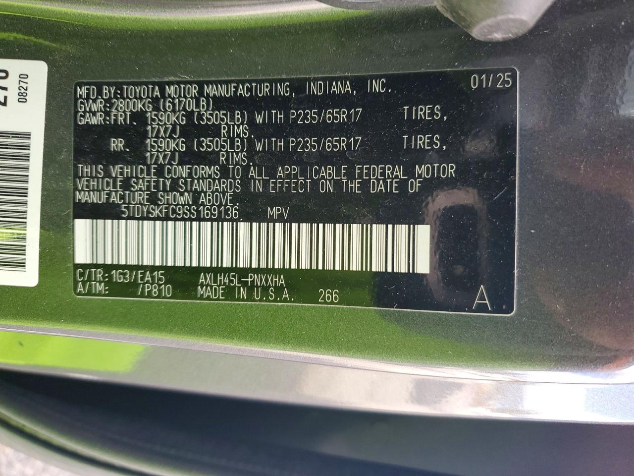 2025 TOYOTA SIENNA XLE 7-PASSENGER photo 13