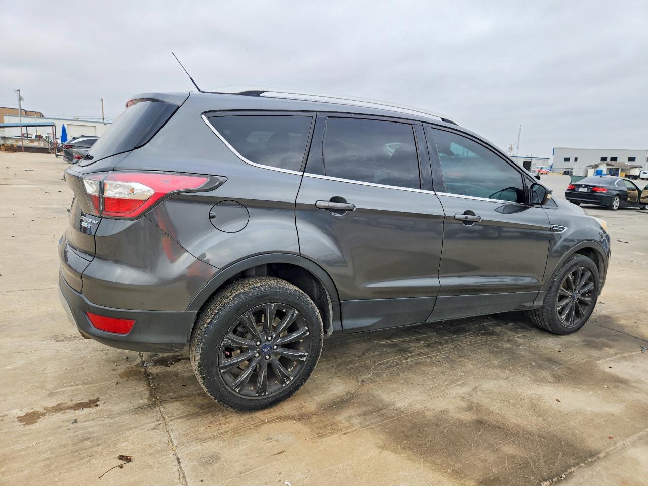 2017 FORD ESCAPE TITANIUM photo 5