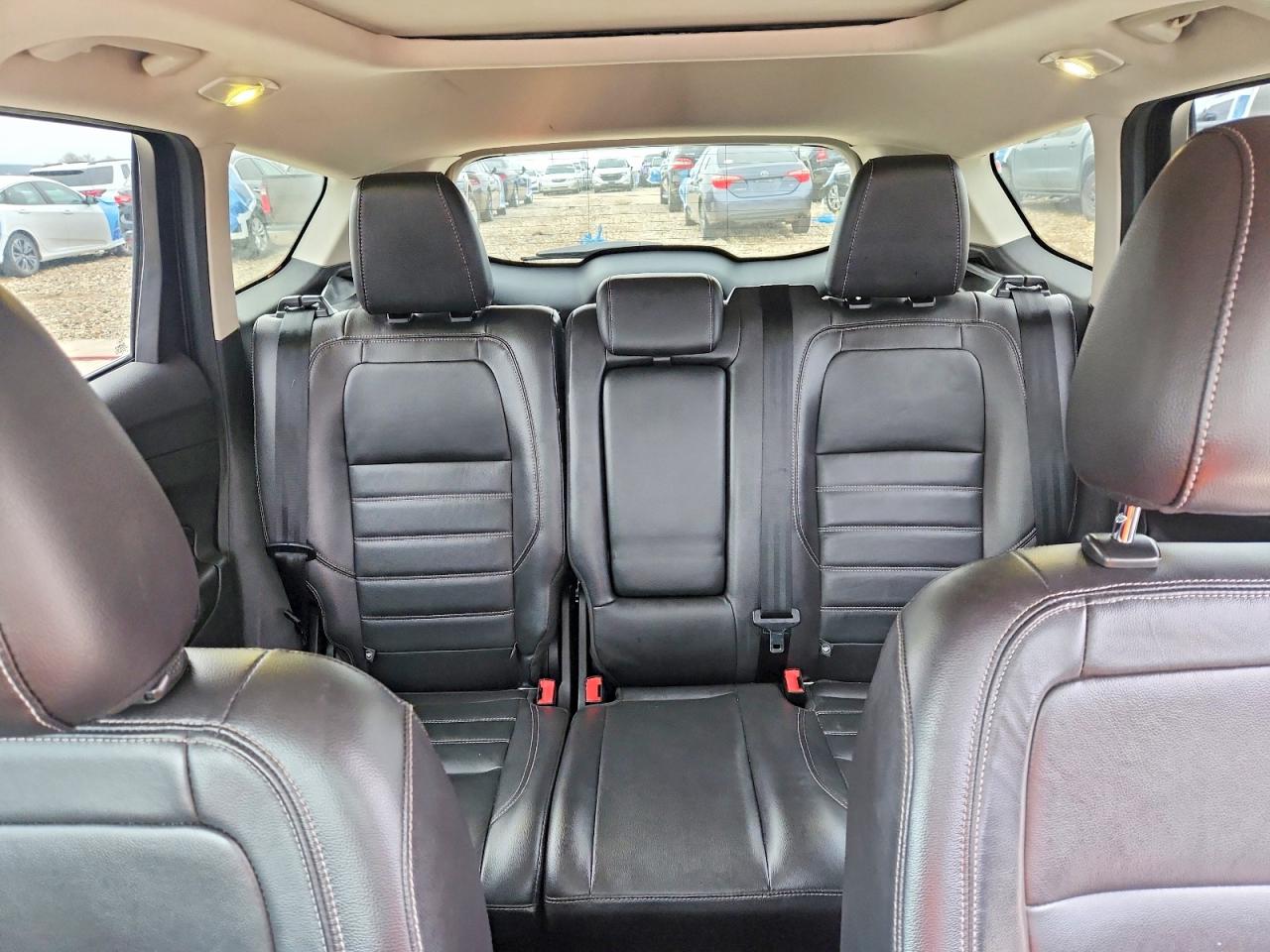 2017 FORD ESCAPE TITANIUM photo 19