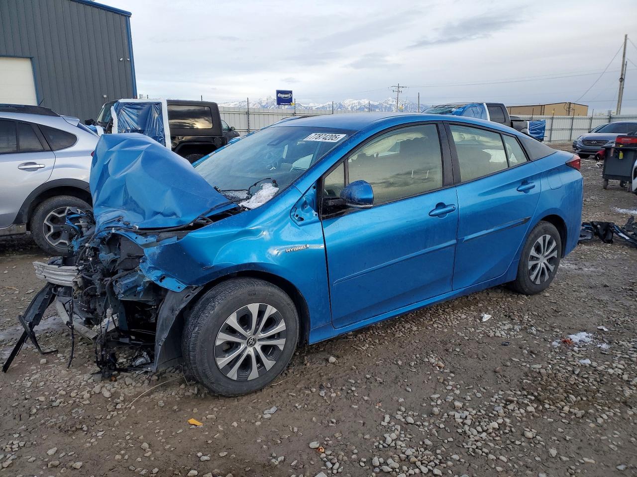 2019 TOYOTA PRIUS