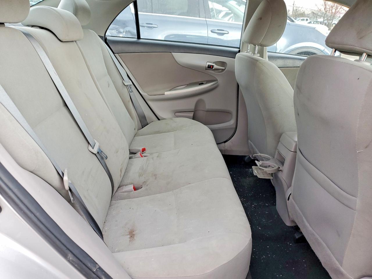 2013 TOYOTA COROLLA BASE photo 10