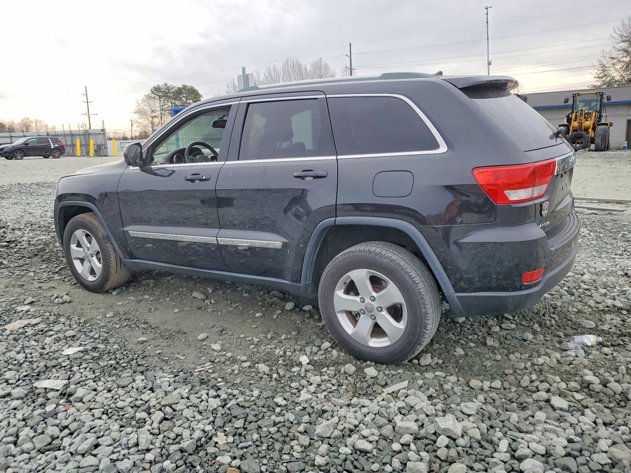 2012 JEEP GRAND CHEROKEE LAREDO photo 2