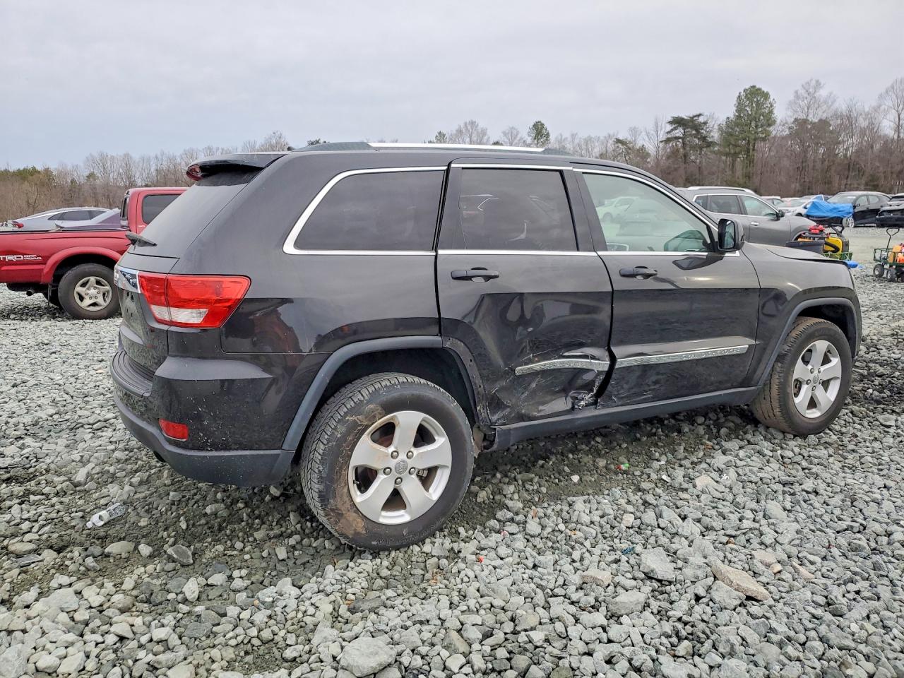 2012 JEEP GRAND CHEROKEE LAREDO photo 3