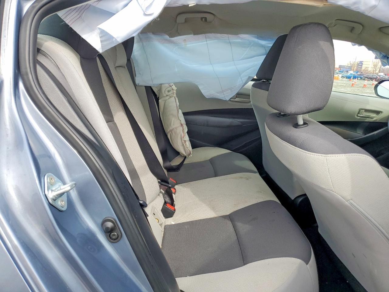 2023 TOYOTA COROLLA LE photo 10