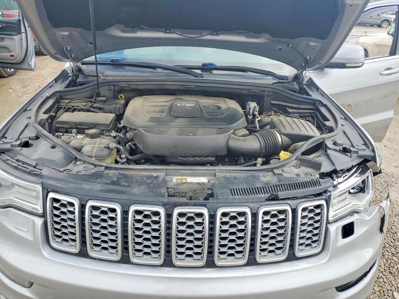 2018 JEEP GRAND CHEROKEE SUMMIT photo 12